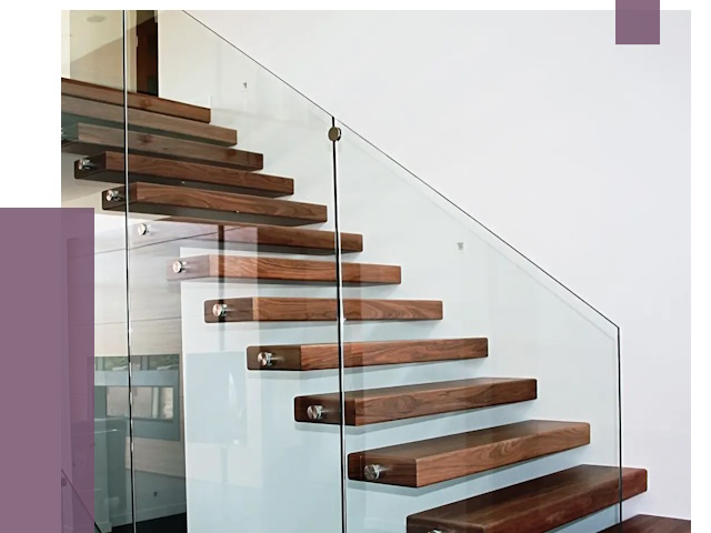 Стеклянные перила для лестницы в Снежинске от 15068 руб.