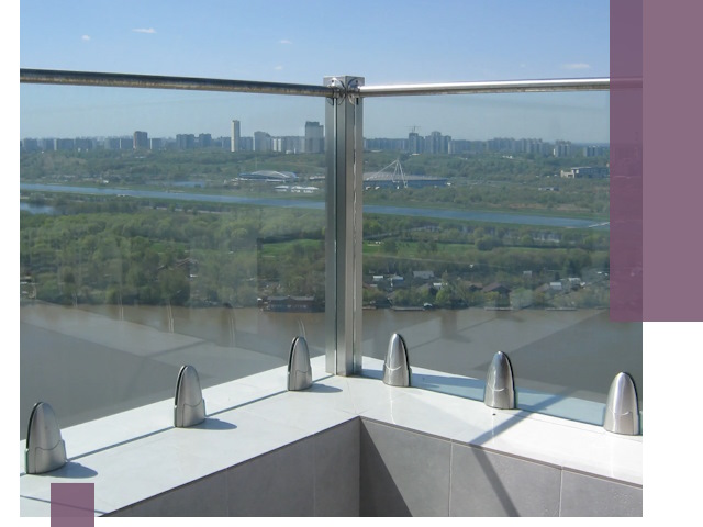 Стеклянные парапеты премиум класса в Снежинске для домов и бизнесов