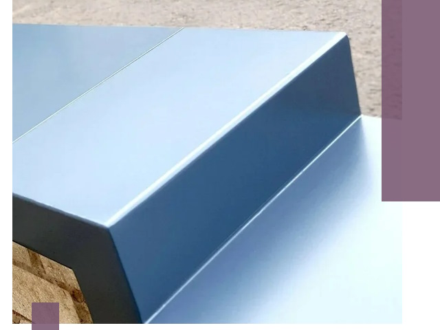 Крышки на парапет в Снежинске: изготовление и монтаж под ключ